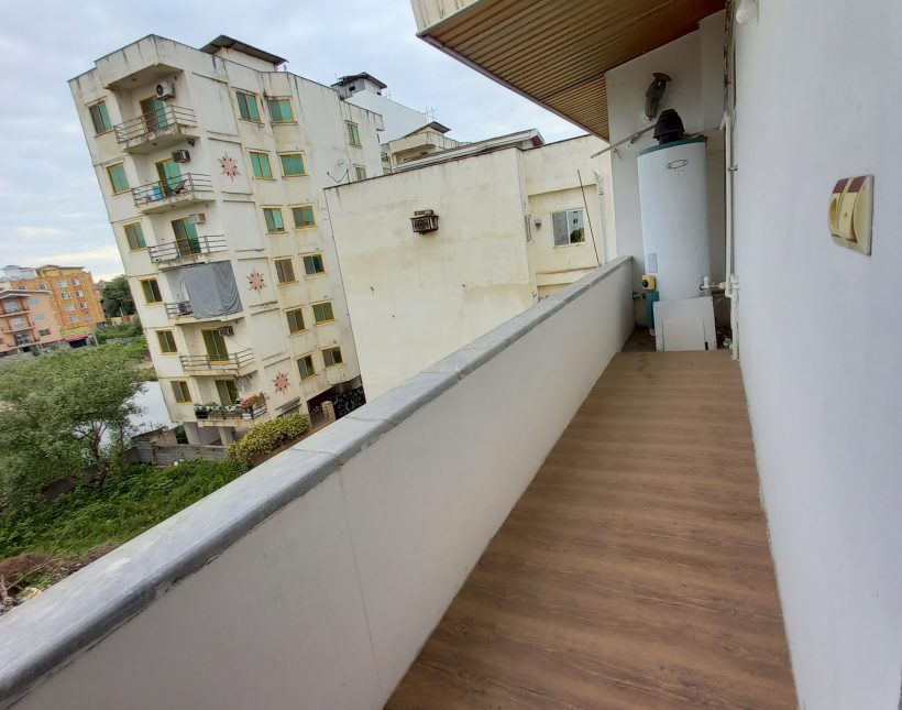 آپارتمان 90 متری با ویو عالی بازسازی شده با متریال برند | 90 متر