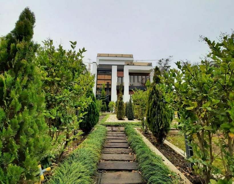 ویلا باغ استخردار مبله کامل سنددار شهرکی | 520 متر