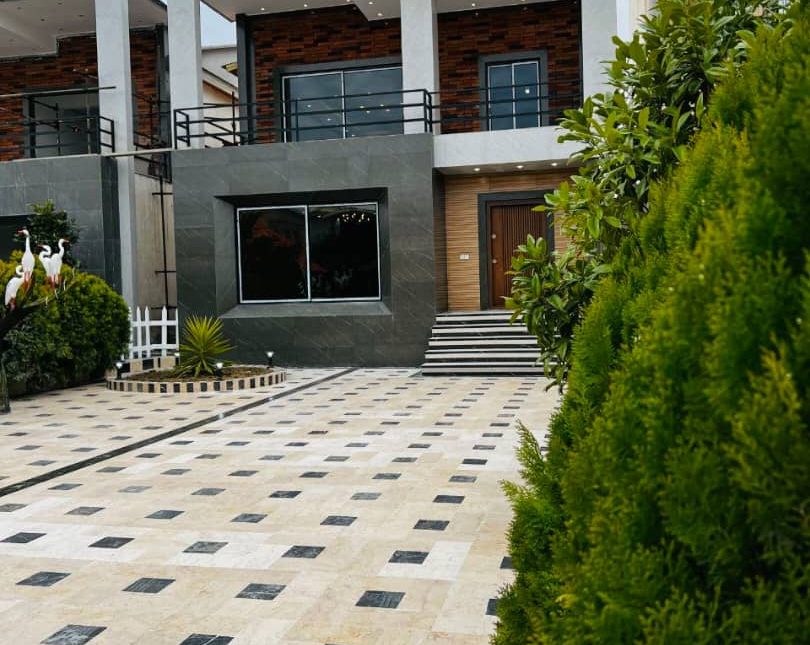 خرید ویلا دوبلکس در منطقه برند چمستان | ۳۰۰ متر