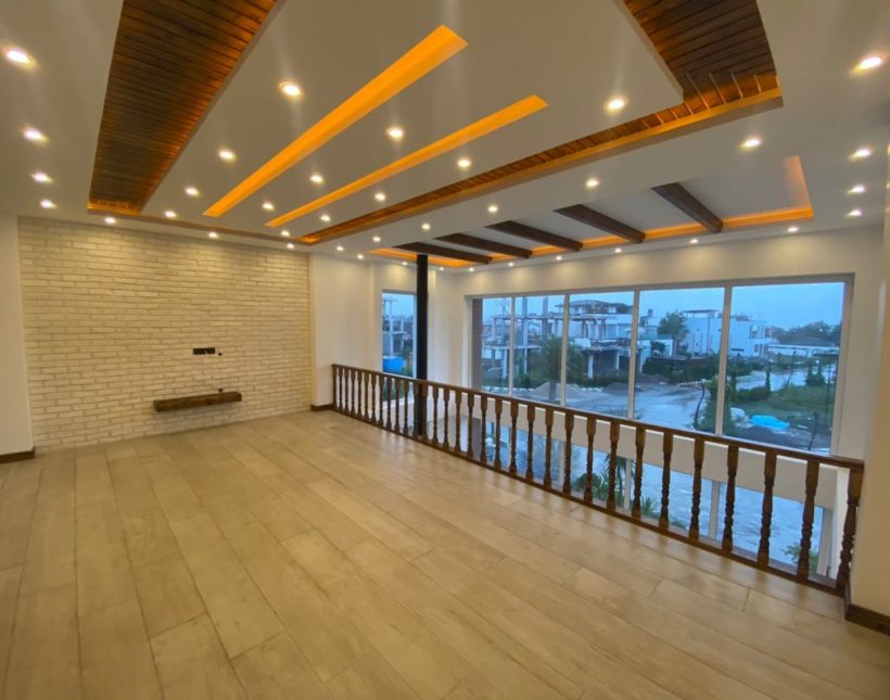 خرید ویلا تریبلکس نما مدرن شهرکی | ۶۰۰ متر
