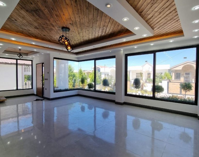 خرید ویلا مدرن ۴ خواب با ویو جنگلی | 270 متر