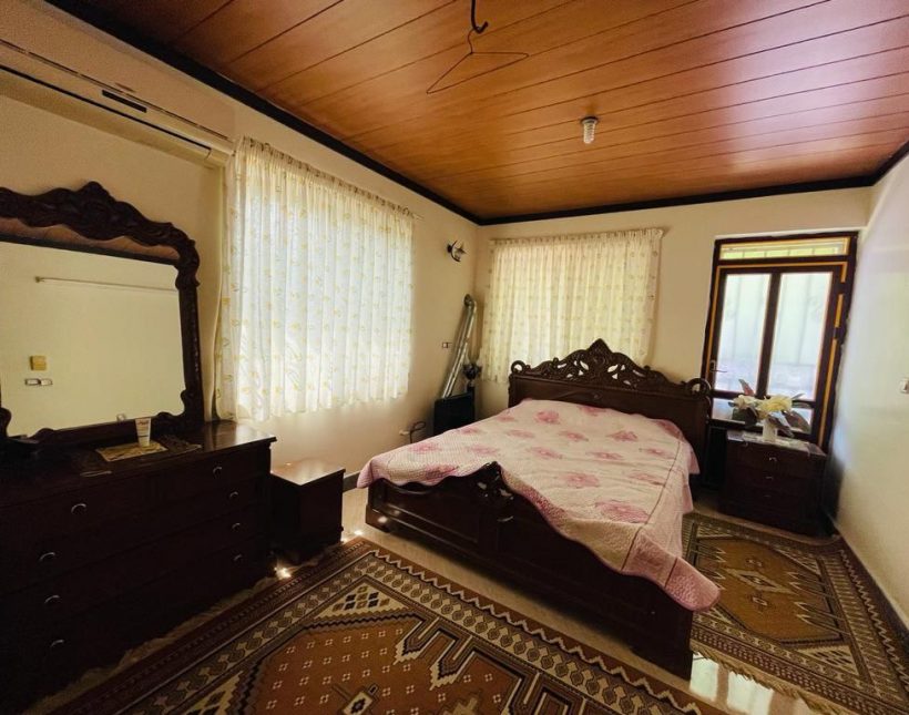خرید ویلا باغ ۵۱۰ متری مبله داخل بافت با سند در چمستان | 510 متر