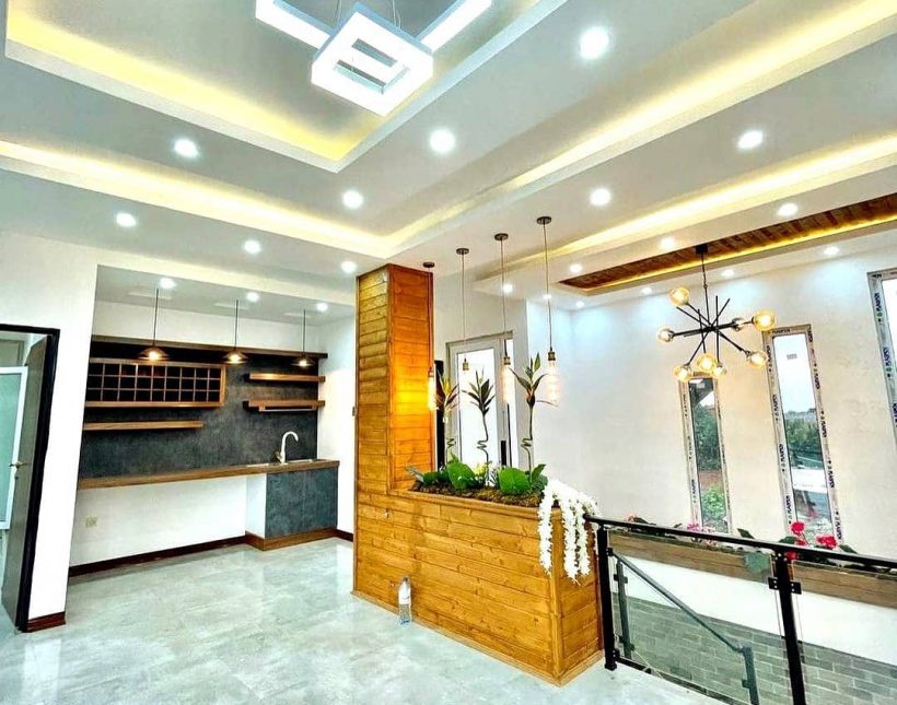 خرید ویلا نما مدرن استخر دار 300 متری در دامنه جنگل | 300 متر