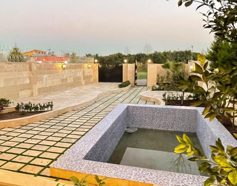 خرید ویلا استخر دار ۳۰۰ متری ۳ خوابه | ۳۰۰ متر