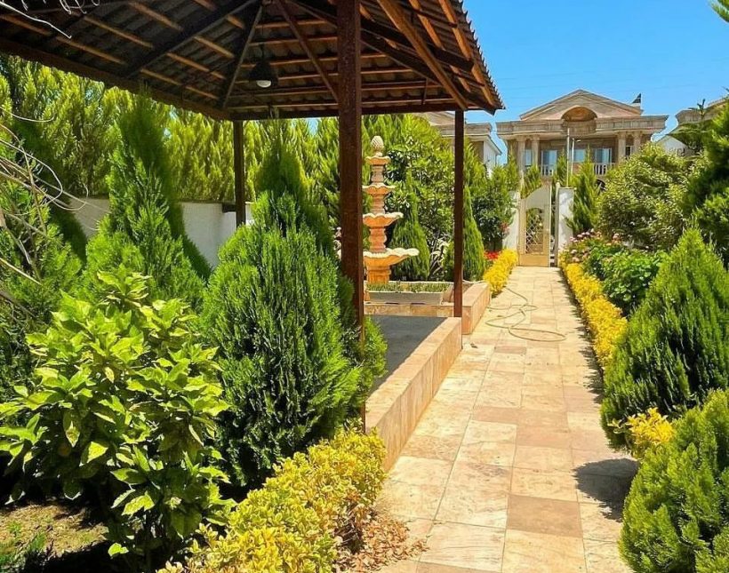 خرید ویلا باغ 300 متری مبله کامل سند دار | ۳۰۰ متر