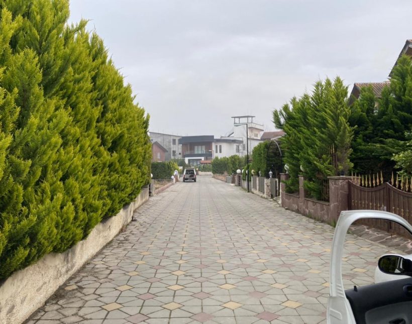 ویلای کلاسیک فول فرنیش شهرکی با سند تک برگ در چمستان | ۳۰۰ متر