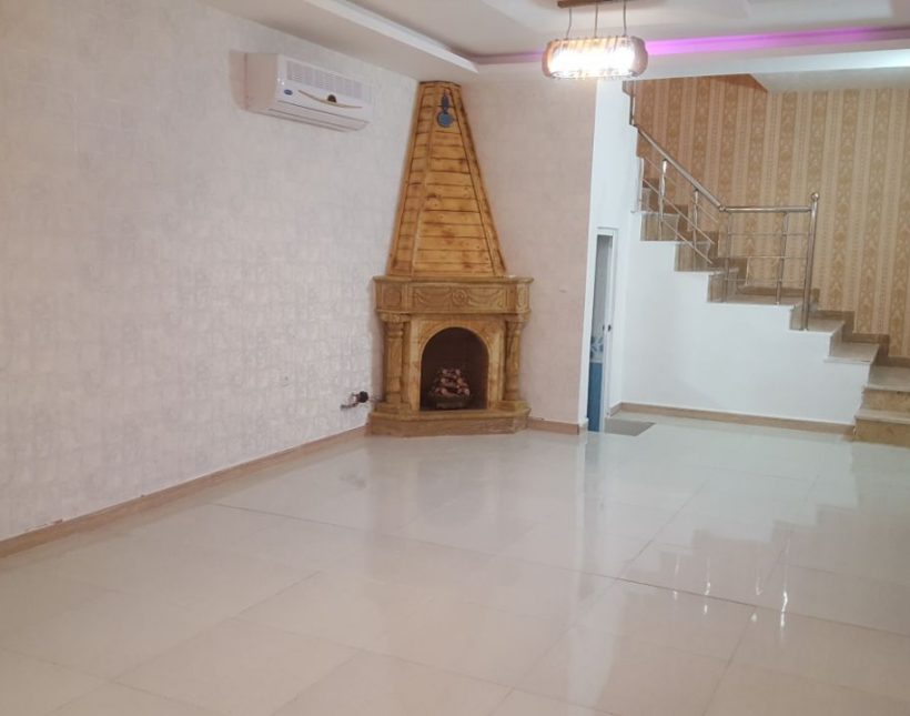 خرید ویلای کلاسیک شهرکی با سند تک برگ در چمستان | ۲۳۰ متر