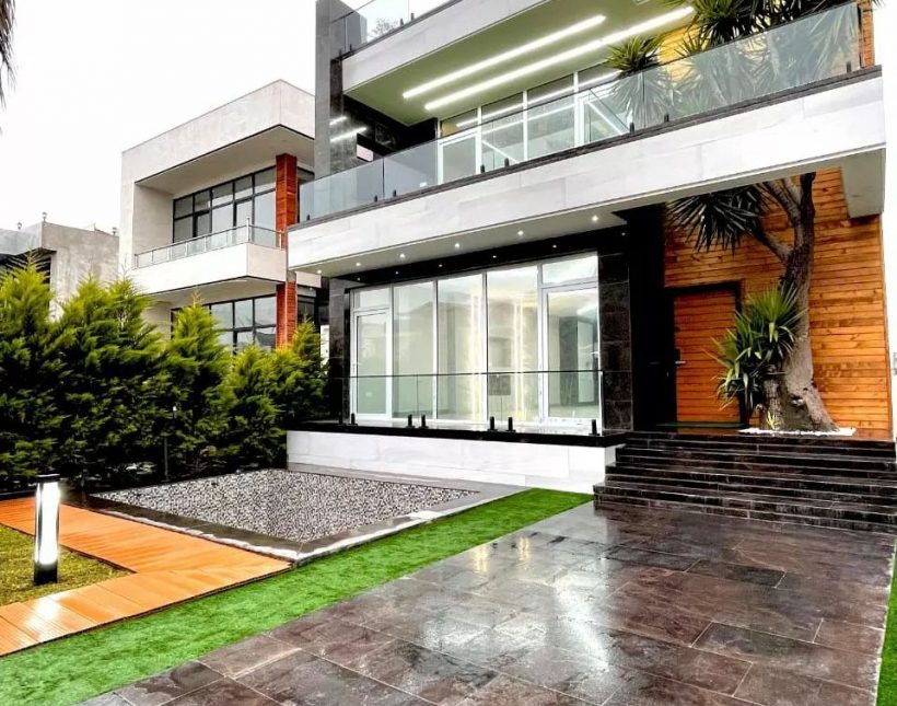 خرید ویلا تریبلکس نما مدرن استخر دار | 300 متر