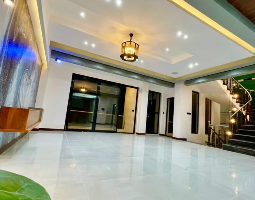خرید ویلا استخر دار مهندسی ساز | ۳۰۰ متر