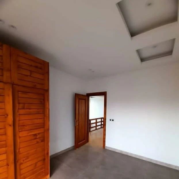 خرید ویلا مدرن سند دار مهندسی ساز | ۴۱۰ متر