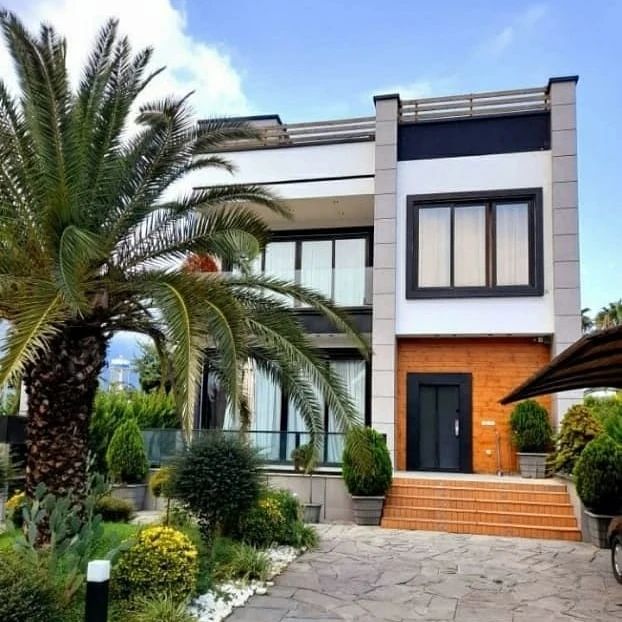 خرید ویلا مدرن سند دار مهندسی ساز | ۴۱۰ متر