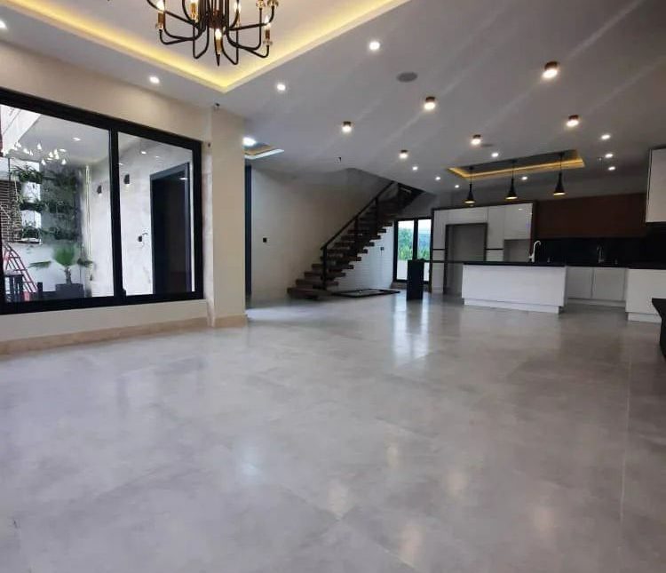 خرید ویلا تریبلکس نما مدرن استخر دار | 300 متر
