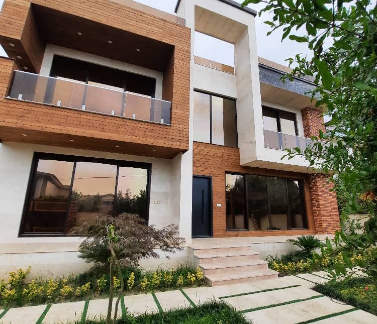 ویلای مدرن شهرکی روف با دید جنگل با سند در چمستان | ۳۰۰ متر