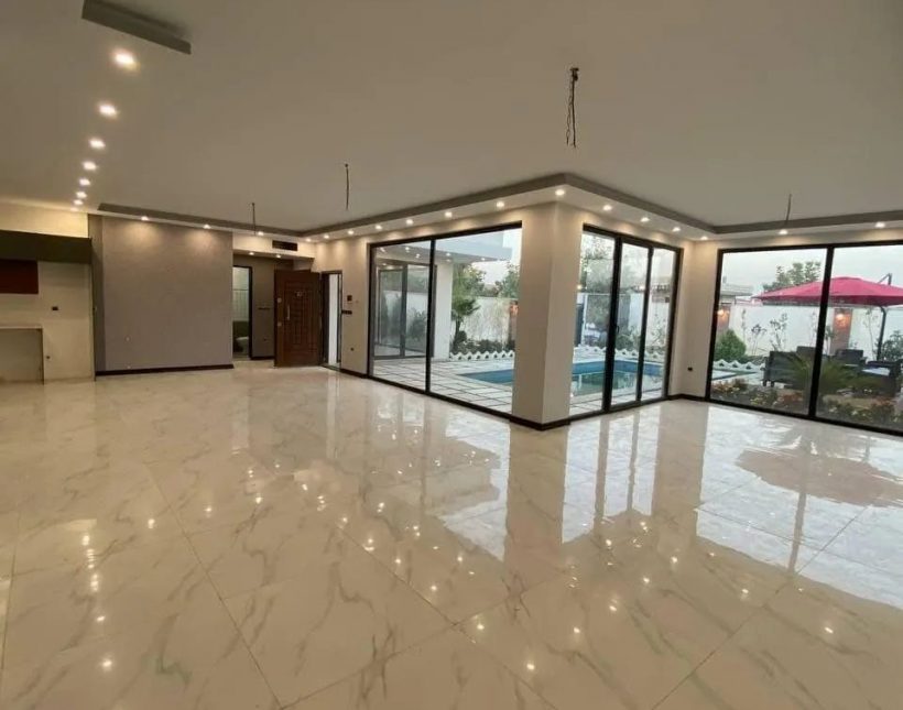فروش ویلا نما مدرن استخر دار با سند | 250 متر