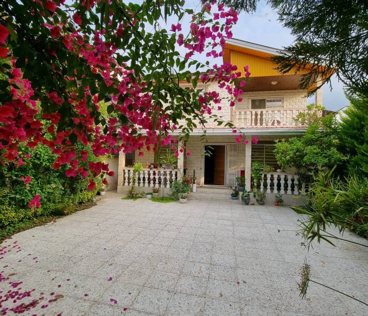 خرید ویلا چمستان با 190 متر بنا | 320 متر
