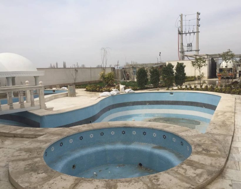 خرید ویلا کلاسیک استخر دار 520 متری آهودشت | 520 متر
