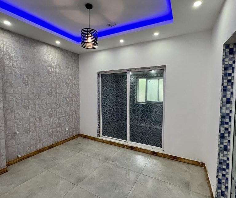 فروش ویلا نما مدرن استخر دار | 270 متر