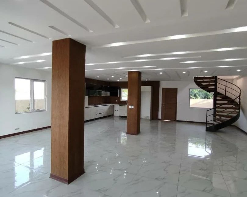 فروش ویلا 300 متری استخردار چمستان | ۳۰۰ متر