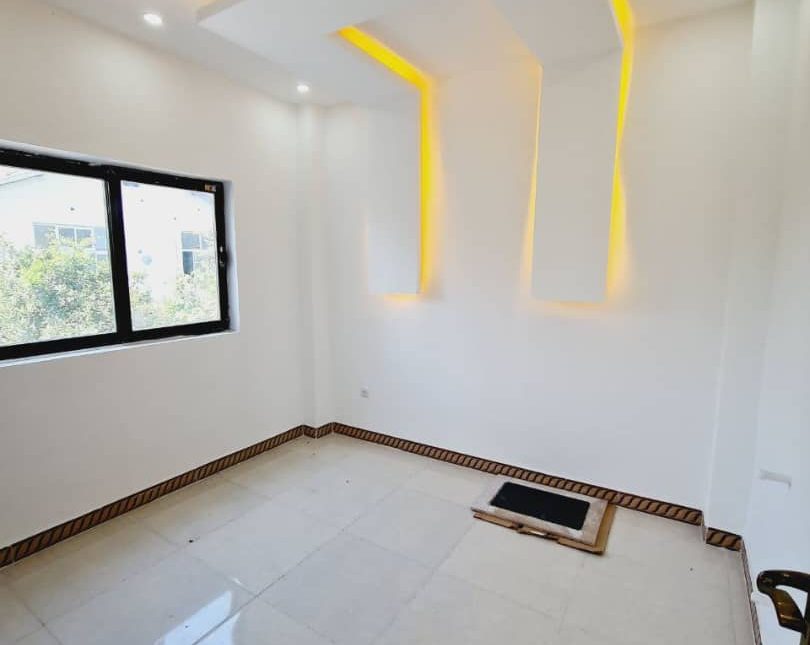 خرید ویلا در چمستان 250 متری 3 خوابه | ۲۵۰ متر