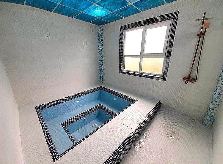خرید ویلای دوبلکس نما مدرن استخر دار جنگلی | ۳۰۰ متر