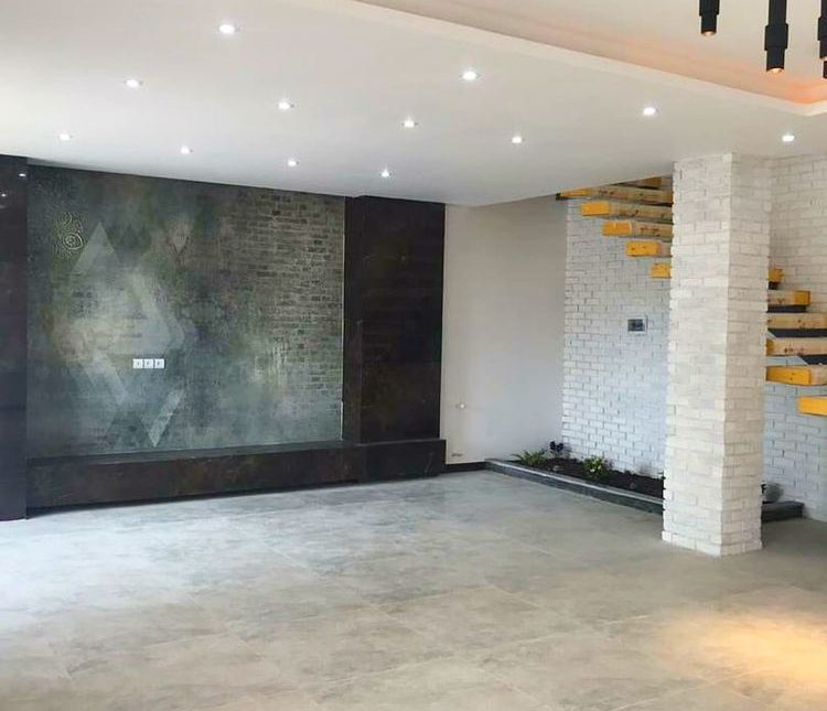 خرید ویلای تریپلکس نما مدرن شهرکی | ۲۹۰ متر