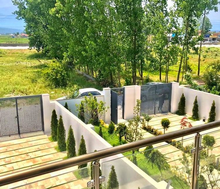 خرید ویلای تریپلکس نما مدرن شهرکی | ۲۹۰ متر