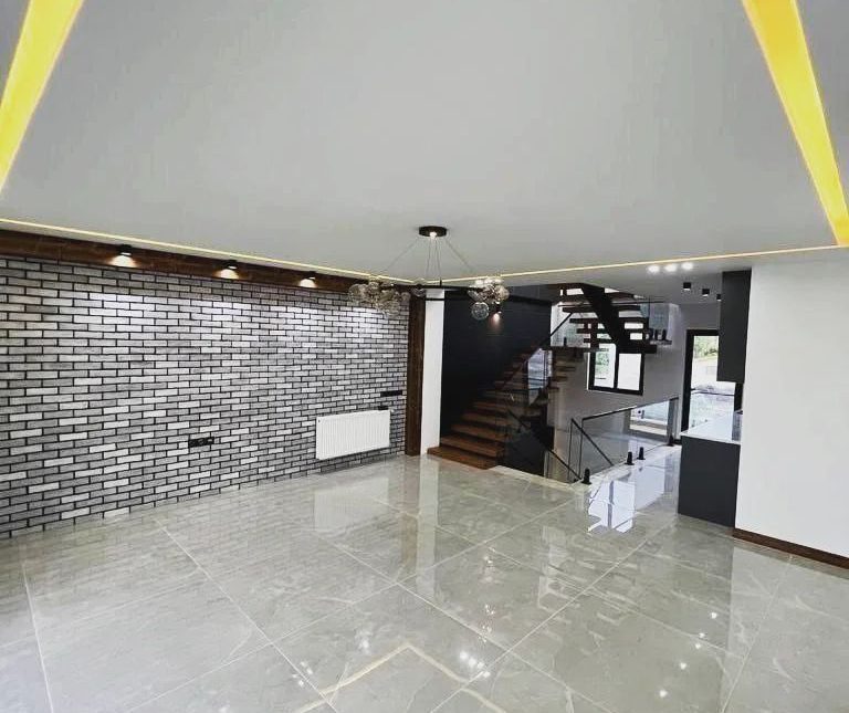 فروش ویلای مدرن 270 متری | 270 متر