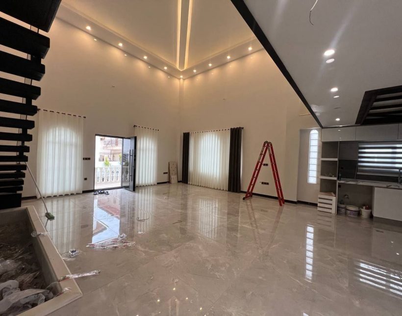 خرید ویلا مدرن 350 متری سند تک برگ استخر دار | 350 متر