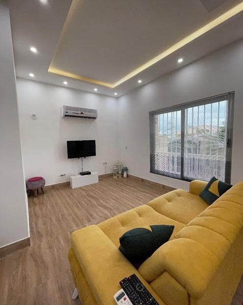 خرید ویلا فلت نما کلاسیک 240 متری استخر دار | 240 متر