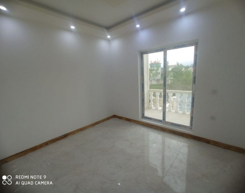 خرید ویلا نیمپیلوت نما سنگی سنددار | 260 متر