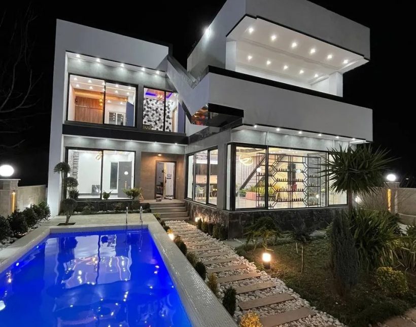 خرید ویلا مدرن 330 متری با استخر 4 فصل | 310 متر