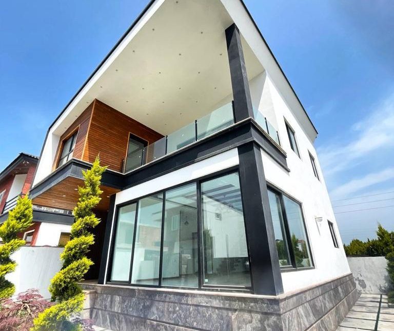 فروش ویلا دوبلکس مدرن نوساز استخر دار 400 متری | ۴۰۰ متر