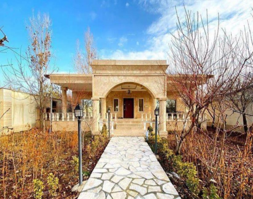 خرید ویلا فلت سنگی 250 متری 3 خواب جنگلی سند دار در نور | ۲۵۰ متر