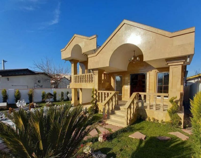 خرید ویلا نیم پیلوت 250 متری نما سنگ مهندسی ساز در نور | ۲۵۰ متر