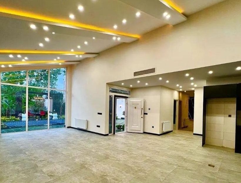 خرید ویلا مدرن شهرکی استخر دار سند دار در نعمت آباد | 350 متر