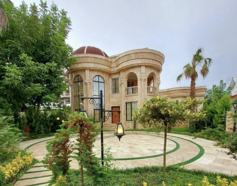 خرید ویلا نما رومی جنگلی داخل شهرک برند در سعادت آباد | ۳۵۰ متر