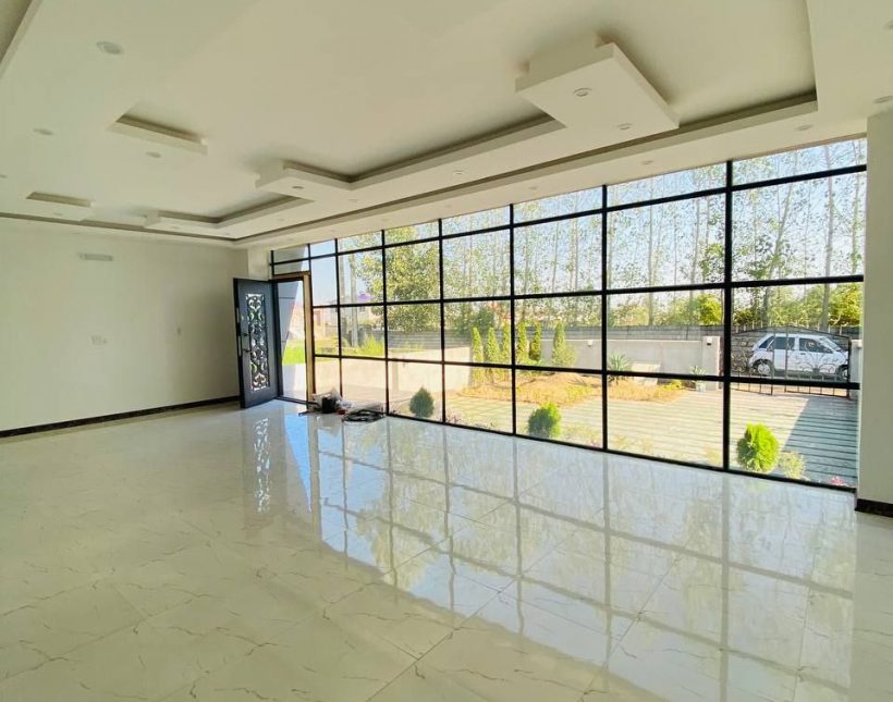 خرید ویلا همکف نما مدرن 250 متری سند دار با ویوی جنگل | ۲۵۰ متر