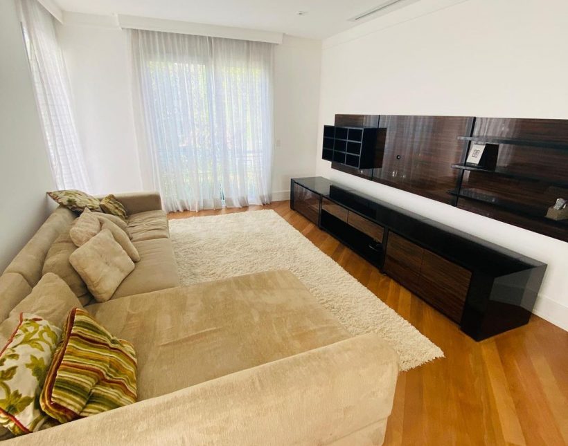 خرید ویلا کلاسیک قواره اول جنگل مهندسی ساز | 600 متر