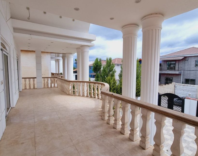 خرید ویلا دوبلکس رومی سند تک برگ نزدیک جنگل | 330 متر