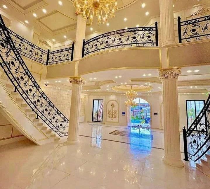 خرید کاخ ویلا لاکچری با آسانسور | ۶۰۰ متر