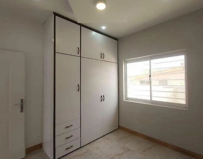 خرید ویلا 225 متری شهرکی نما آجری | ۲۲۵ متر