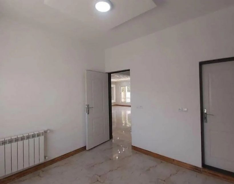 خرید ویلا 225 متری شهرکی نما آجری | ۲۲۵ متر