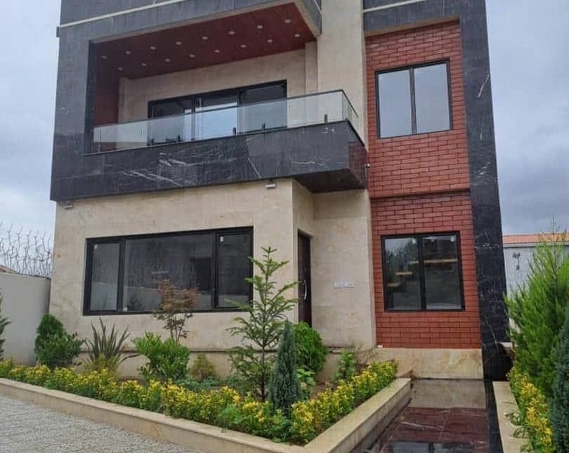 خرید ویلا 230 متری شهرکی نما مدرن | ۲۳۰ متر