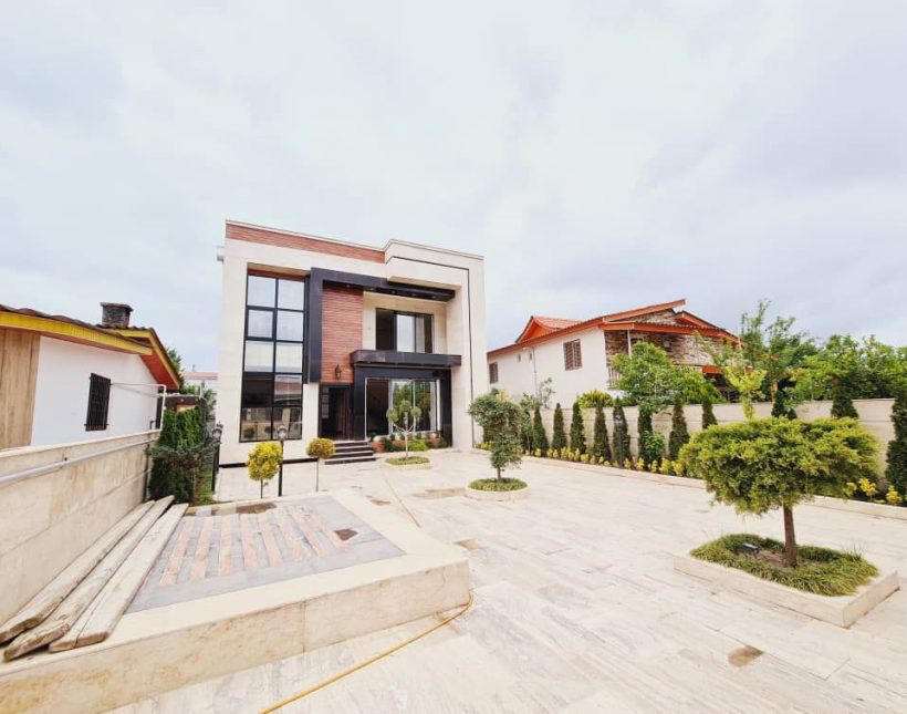 خرید ویلا 310 متری جنگلی نما مدرن | ۳۱۰ متر