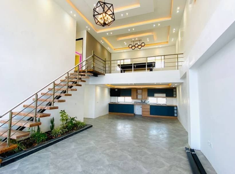 خرید ویلا 250 متری نما مدرن داخل بافت | ۲۵۰ متر