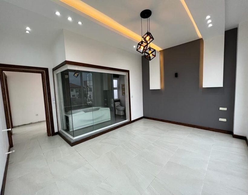 خرید ویلا 300 متر نما مدرن سند دار | ۳۰۰ متر