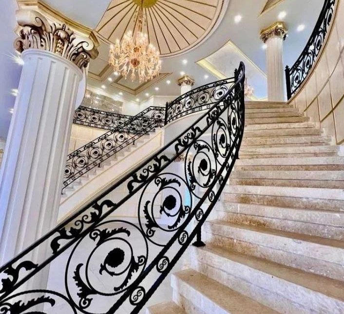 خرید کاخ ویلا استخر دار در چمستان | 700 متر
