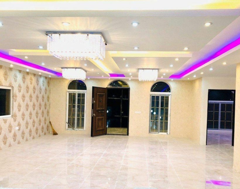 خرید ویلا 680 متر سند تک برگ استخر دار منطقه برند | 680 متر