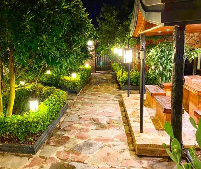 خرید ویلا نیم پیلوت نما کلاسیک شیک در چمستان | 400 متر