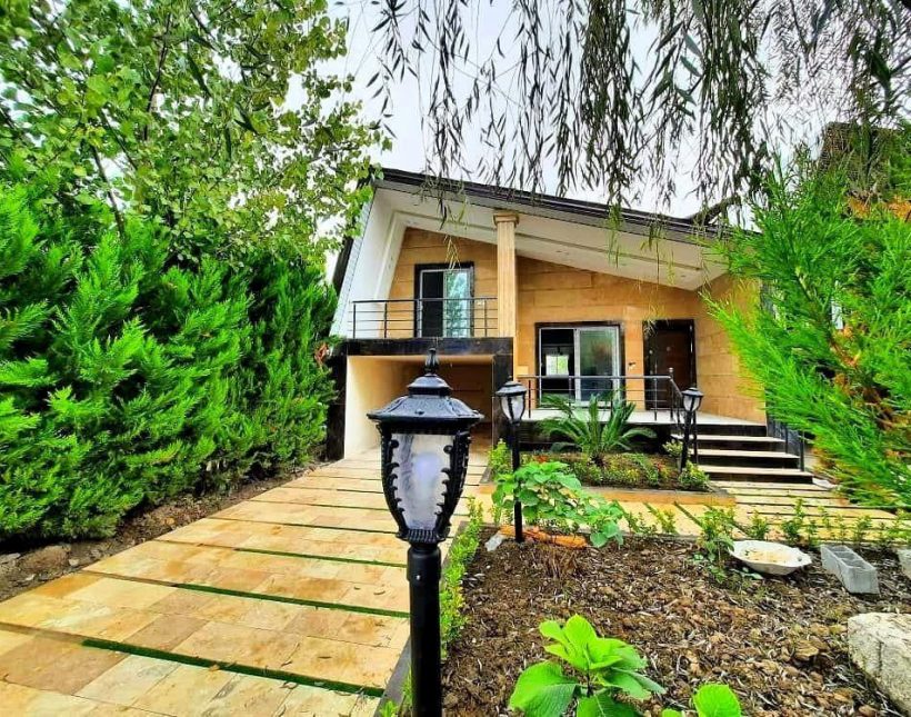 خرید ویلا شیک شهرکی منطقه جنگلی با سند مالکیت | ۲۴۰ متر